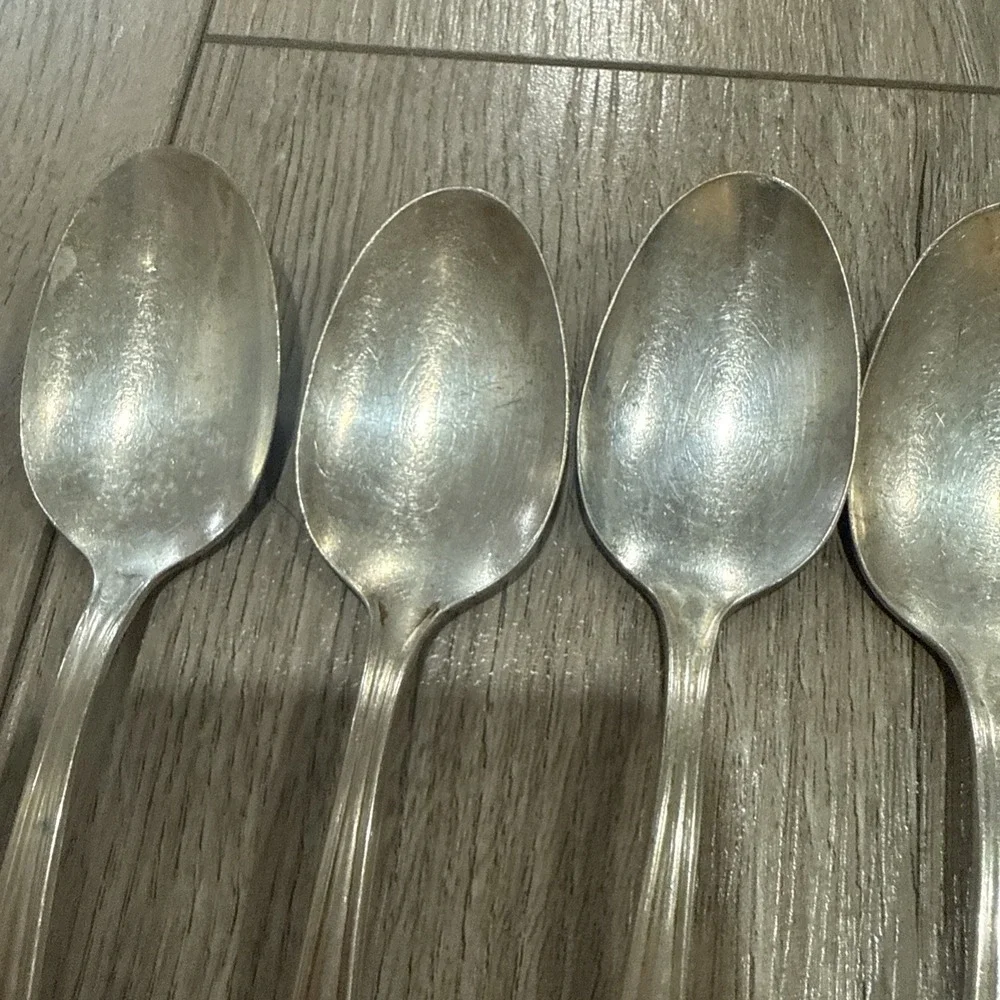 6 International Silverplate Flatware Inspiration-Magnolia Teaspoons 6 1/8